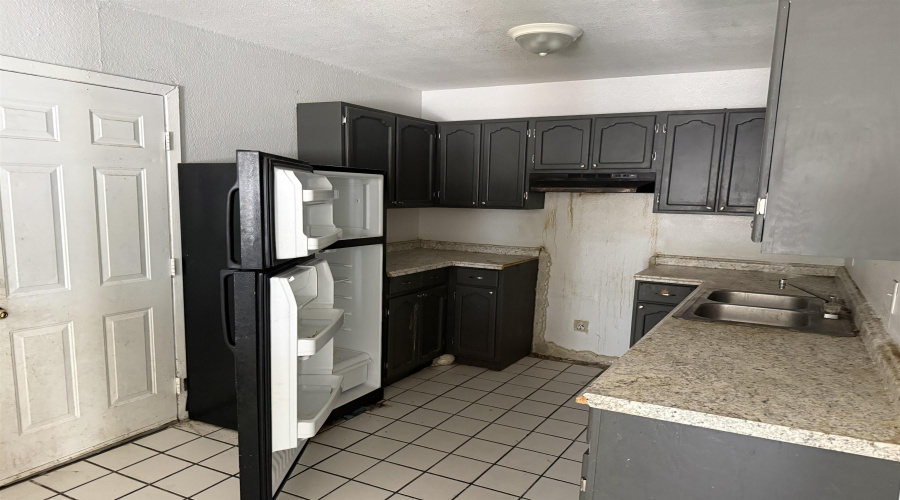 2218 E Price St, Laredo, Texas 78040, 3 Bedrooms Bedrooms, 6 Rooms Rooms,1 BathroomBathrooms,Residential,For Rent,2218 E Price St,20264189
