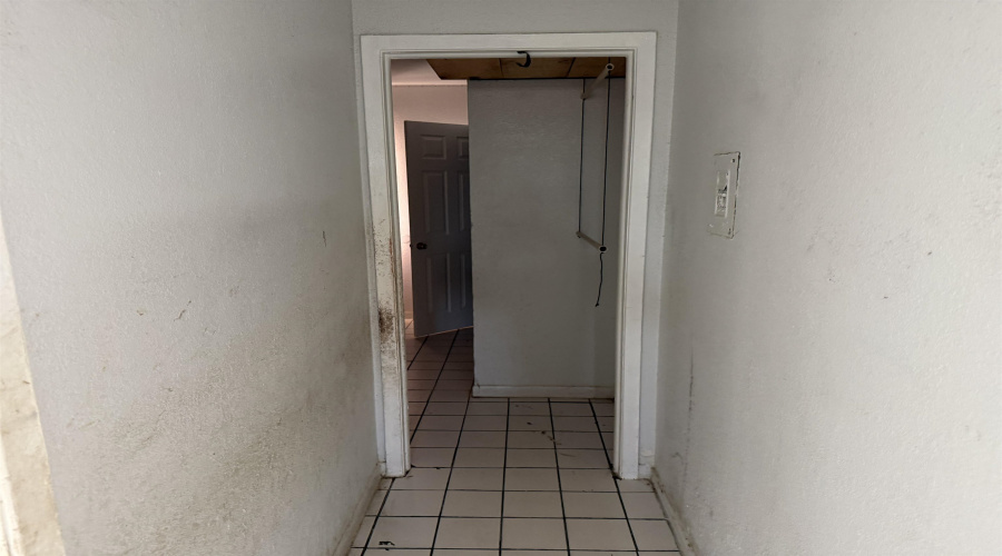 2218 E Price St, Laredo, Texas 78040, 3 Bedrooms Bedrooms, 6 Rooms Rooms,1 BathroomBathrooms,Residential,For Rent,2218 E Price St,20264189