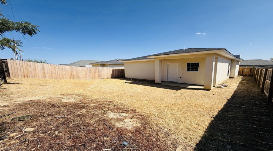 5608 Moses Lp., LAREDO, Texas 78046, 3 Bedrooms Bedrooms, 5 Rooms Rooms,2 BathroomsBathrooms,Residential,For Rent,5608 Moses Lp.,20264190