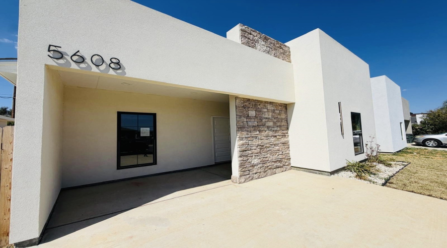 5608 Moses Lp., LAREDO, Texas 78046, 3 Bedrooms Bedrooms, 5 Rooms Rooms,2 BathroomsBathrooms,Residential,For Rent,5608 Moses Lp.,20264190