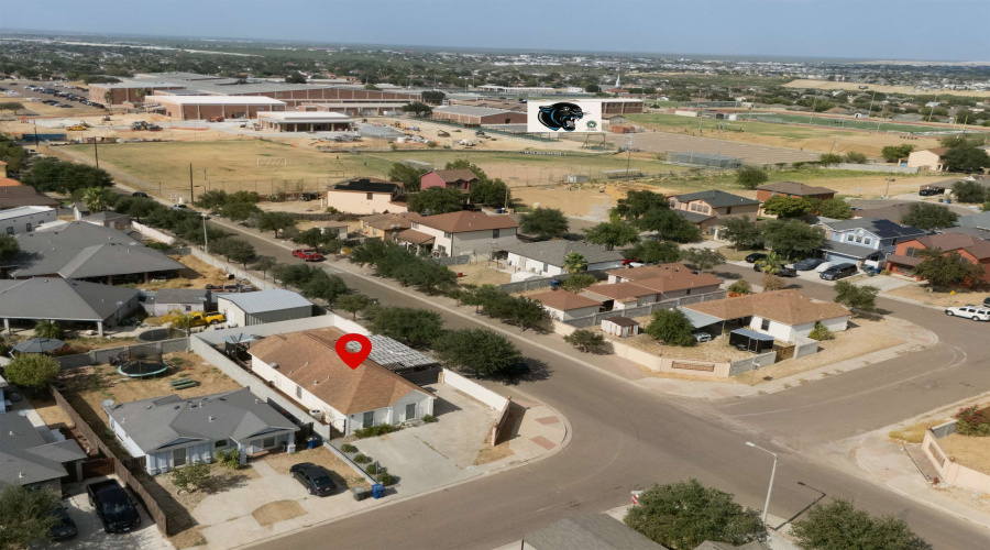 3720 Nubes Dr, Laredo, Texas 78046, 3 Bedrooms Bedrooms, 5 Rooms Rooms,2 BathroomsBathrooms,Residential,For Sale,3720 Nubes Dr,20264193