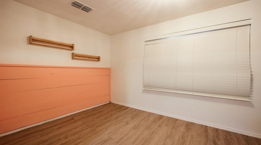3720 Nubes Dr, Laredo, Texas 78046, 3 Bedrooms Bedrooms, 5 Rooms Rooms,2 BathroomsBathrooms,Residential,For Sale,3720 Nubes Dr,20264193