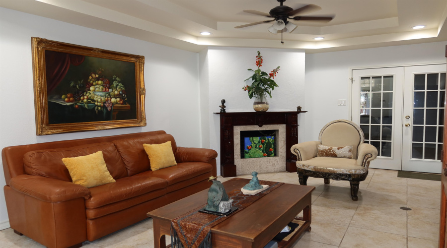 1909 Orange Blossom Lp, LAREDO, Texas 78045, 3 Bedrooms Bedrooms, 8 Rooms Rooms,2 BathroomsBathrooms,Residential,For Sale,1909 Orange Blossom Lp,20264195