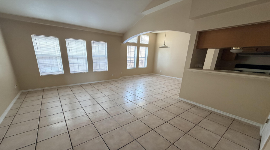 203 Martingale Ln, Laredo, Texas 78041, 2 Bedrooms Bedrooms, 4 Rooms Rooms,2 BathroomsBathrooms,Residential,For Rent,203 Martingale Ln,20264197