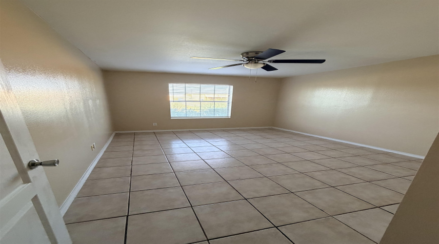 203 Martingale Ln, Laredo, Texas 78041, 2 Bedrooms Bedrooms, 4 Rooms Rooms,2 BathroomsBathrooms,Residential,For Rent,203 Martingale Ln,20264197