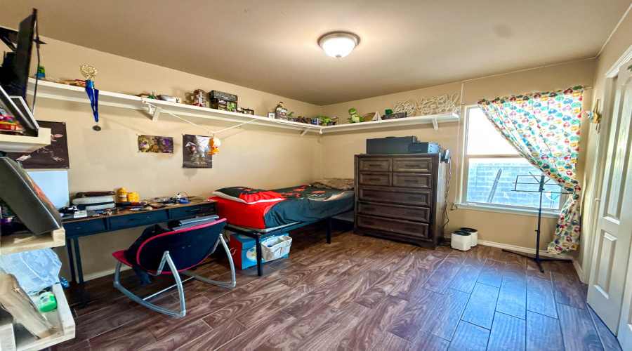 3501 Jose De La Paz, Laredo, Texas 78046, 4 Bedrooms Bedrooms, 5 Rooms Rooms,2 BathroomsBathrooms,Residential,For Sale,3501 Jose De La Paz,20264198