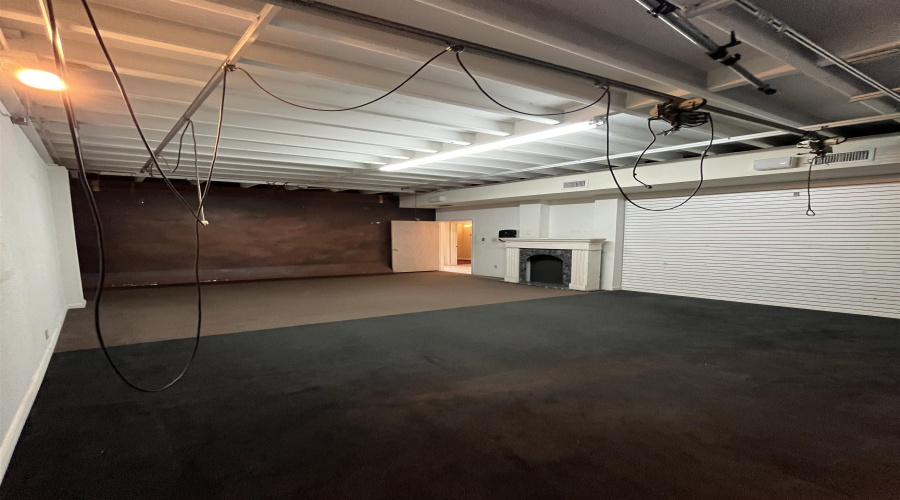 102 W Calton Rd, Laredo, Texas 78041, ,2 BathroomsBathrooms,Commercial retail/office,For Rent,102 W Calton Rd,20264208