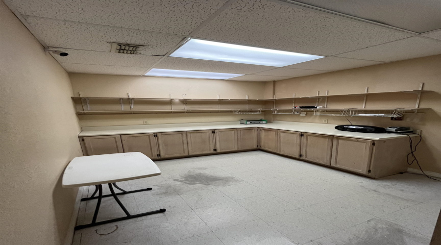 102 W Calton Rd, Laredo, Texas 78041, ,2 BathroomsBathrooms,Commercial retail/office,For Rent,102 W Calton Rd,20264208