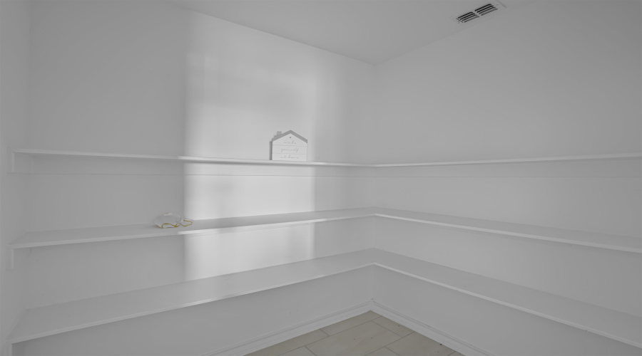 9915 Kaspar Dr., Laredo, Texas 78041, 3 Bedrooms Bedrooms, 5 Rooms Rooms,3 BathroomsBathrooms,Residential,For Sale,9915 Kaspar Dr.,20264201