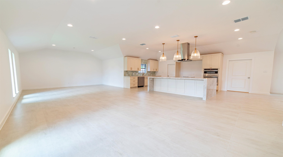 606 Merlin Rd, Laredo, Texas 78041, 4 Bedrooms Bedrooms, 8 Rooms Rooms,4 BathroomsBathrooms,Residential,For Sale,606 Merlin Rd,20264202