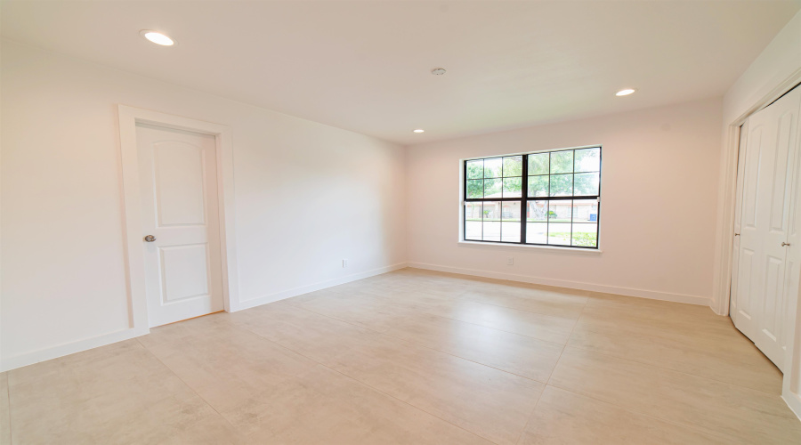 606 Merlin Rd, Laredo, Texas 78041, 4 Bedrooms Bedrooms, 8 Rooms Rooms,4 BathroomsBathrooms,Residential,For Sale,606 Merlin Rd,20264202