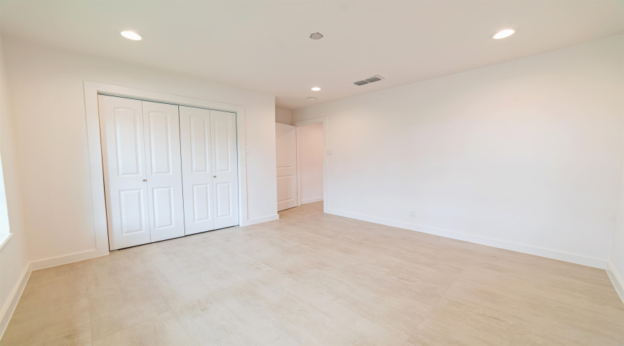 606 Merlin Rd, Laredo, Texas 78041, 4 Bedrooms Bedrooms, 8 Rooms Rooms,4 BathroomsBathrooms,Residential,For Sale,606 Merlin Rd,20264202
