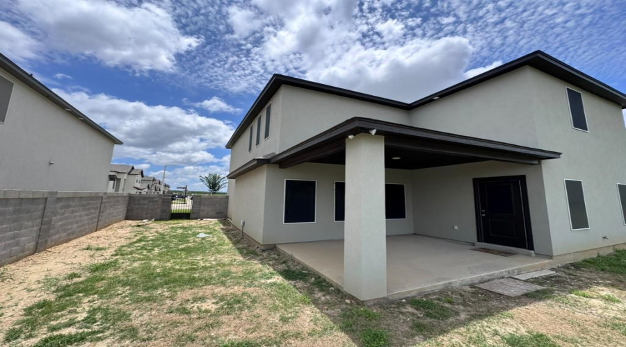3012 Clydesdale Dr., Laredo, Texas 78046, 3 Bedrooms Bedrooms, 7 Rooms Rooms,2 BathroomsBathrooms,Residential,For Rent,3012 Clydesdale Dr.,20264203