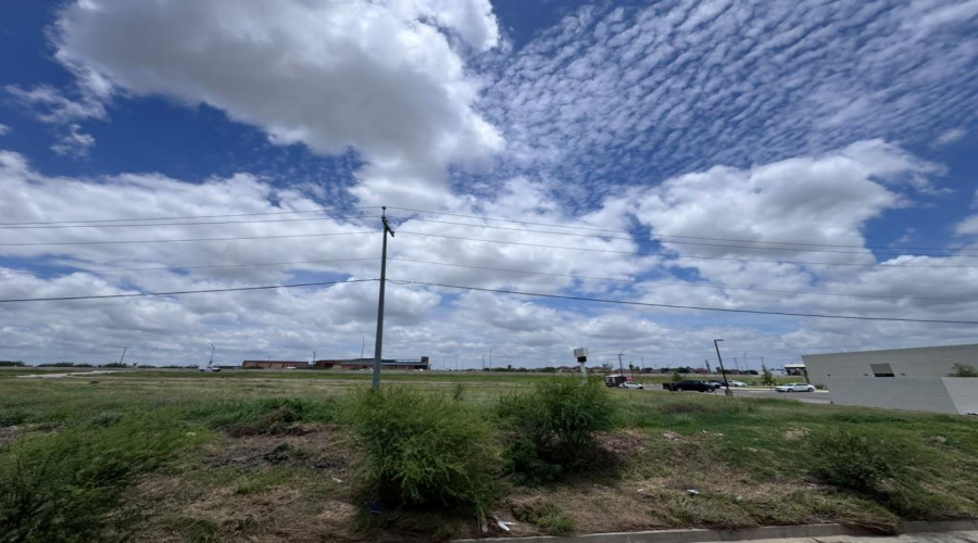 3012 Clydesdale Dr., Laredo, Texas 78046, 3 Bedrooms Bedrooms, 7 Rooms Rooms,2 BathroomsBathrooms,Residential,For Rent,3012 Clydesdale Dr.,20264203