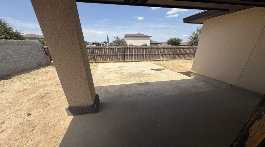 4304 Alexis Dr, Laredo, Texas 78046, 3 Bedrooms Bedrooms, 7 Rooms Rooms,2 BathroomsBathrooms,Residential,For Rent,4304 Alexis Dr,20264204