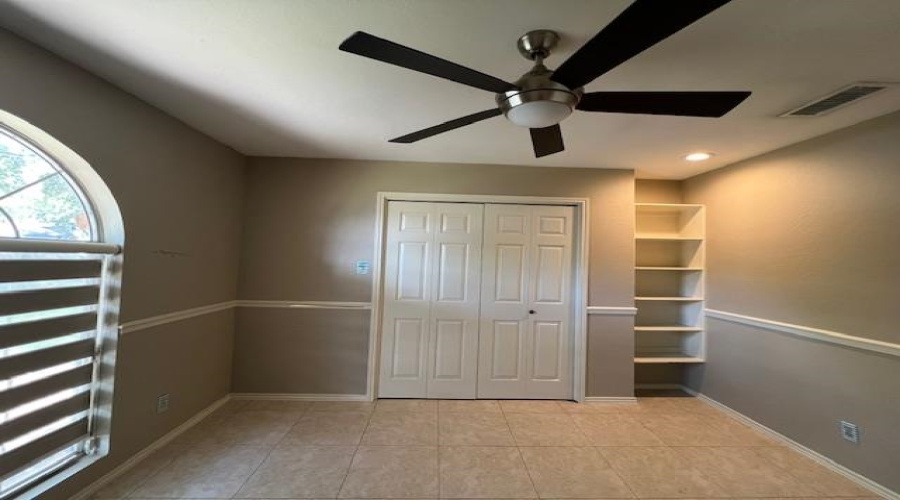 1201 St Patrick Dr, LAREDO, Texas 78045, 4 Bedrooms Bedrooms, 6 Rooms Rooms,3 BathroomsBathrooms,Residential,For Rent,1201 St Patrick Dr,20264207