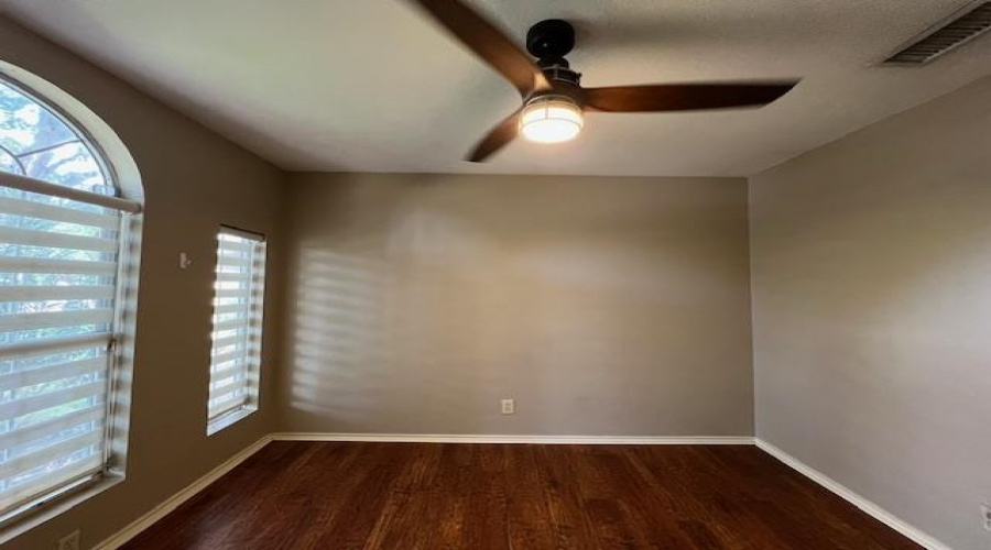 1201 St Patrick Dr, LAREDO, Texas 78045, 4 Bedrooms Bedrooms, 6 Rooms Rooms,3 BathroomsBathrooms,Residential,For Rent,1201 St Patrick Dr,20264207