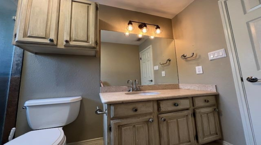 1201 St Patrick Dr, LAREDO, Texas 78045, 4 Bedrooms Bedrooms, 6 Rooms Rooms,3 BathroomsBathrooms,Residential,For Rent,1201 St Patrick Dr,20264207