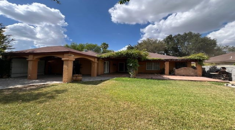 1201 St Patrick Dr, LAREDO, Texas 78045, 4 Bedrooms Bedrooms, 6 Rooms Rooms,3 BathroomsBathrooms,Residential,For Rent,1201 St Patrick Dr,20264207