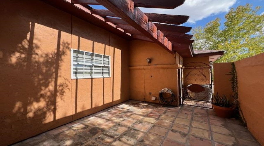 1201 St Patrick Dr, LAREDO, Texas 78045, 4 Bedrooms Bedrooms, 6 Rooms Rooms,3 BathroomsBathrooms,Residential,For Rent,1201 St Patrick Dr,20264207