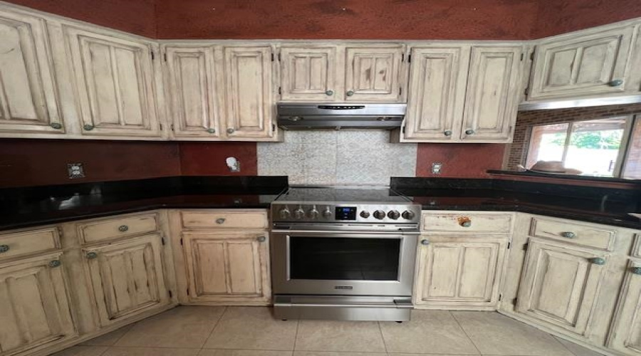1201 St Patrick Dr, LAREDO, Texas 78045, 4 Bedrooms Bedrooms, 6 Rooms Rooms,3 BathroomsBathrooms,Residential,For Rent,1201 St Patrick Dr,20264207