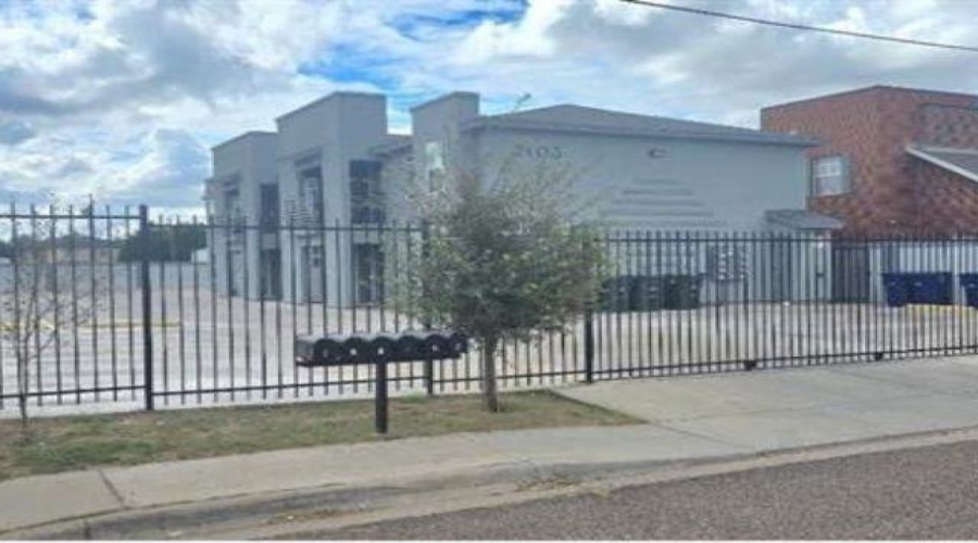 2103 Napoleon St, Laredo, Texas 78043, 2 Bedrooms Bedrooms, 3 Rooms Rooms,1 BathroomBathrooms,Residential,For Rent,2103 Napoleon St,20264209