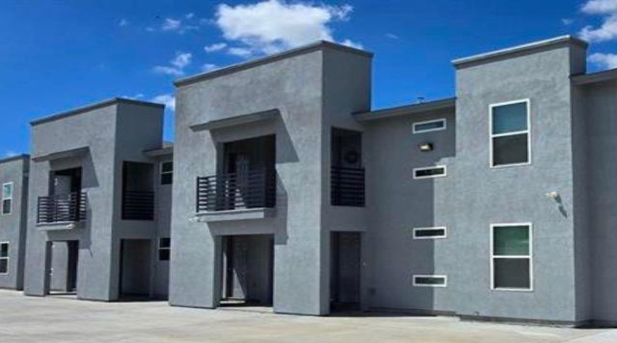 2103 Napoleon St, Laredo, Texas 78043, 2 Bedrooms Bedrooms, 3 Rooms Rooms,1 BathroomBathrooms,Residential,For Rent,2103 Napoleon St,20264209