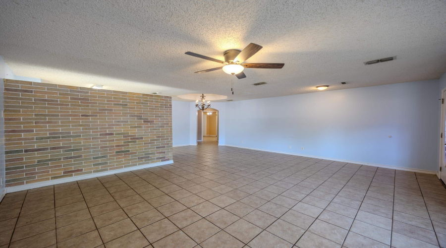 307 Hancock Ct, Laredo, Texas 78046, 3 Bedrooms Bedrooms, 6 Rooms Rooms,2 BathroomsBathrooms,Residential,For Rent,307 Hancock Ct,20264210