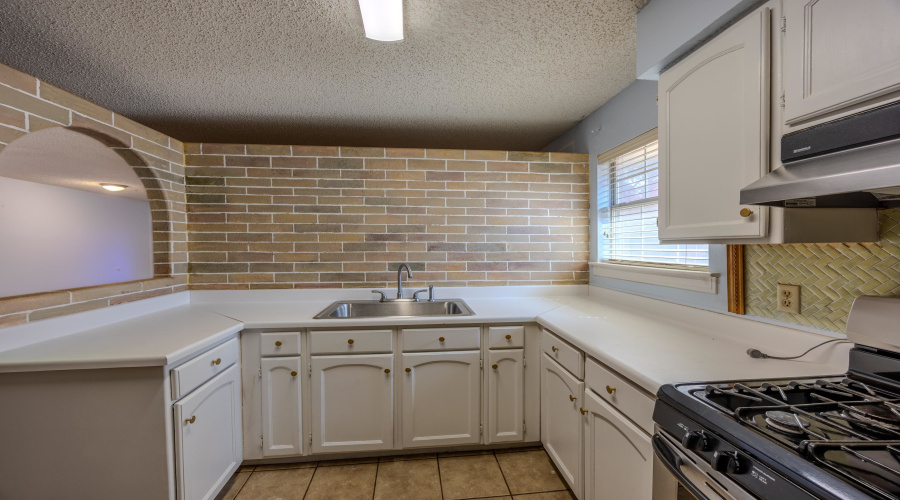 307 Hancock Ct, Laredo, Texas 78046, 3 Bedrooms Bedrooms, 6 Rooms Rooms,2 BathroomsBathrooms,Residential,For Rent,307 Hancock Ct,20264210