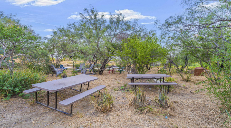465 Papalote Rd, Laredo, Texas 99999-9999, ,Land,For Sale,465 Papalote Rd,20264212