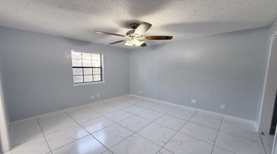 1423 Agave Dr, Laredo, Texas 78041, 3 Bedrooms Bedrooms, 5 Rooms Rooms,2 BathroomsBathrooms,Residential,For Rent,1423 Agave Dr,20264211