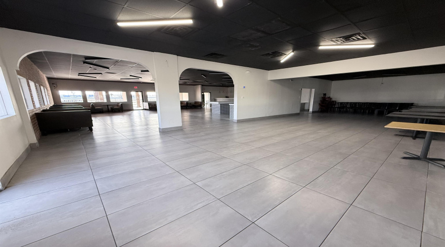 5603 San Dario Ave, Laredo, Texas 78045, 1 Room Rooms,2 BathroomsBathrooms,Commercial retail/office,For Rent,5603 San Dario Ave,20264216