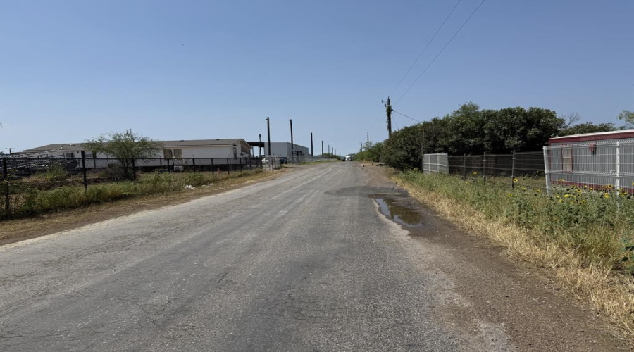 184 Los Minerales, Laredo, Texas 78045-6201, ,Land,For Sale,184 Los Minerales,20253654