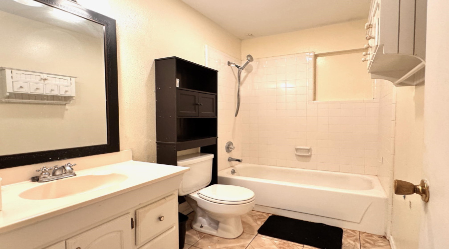 5116 Haynes Ave, LAREDO, Texas 78041, ,Multi-family,For Sale,5116 Haynes Ave,20264213