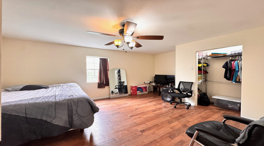 5116 Haynes Ave, LAREDO, Texas 78041, ,Multi-family,For Sale,5116 Haynes Ave,20264213