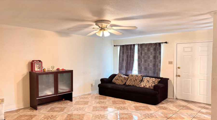5116 Haynes Ave, LAREDO, Texas 78041, ,Multi-family,For Sale,5116 Haynes Ave,20264213
