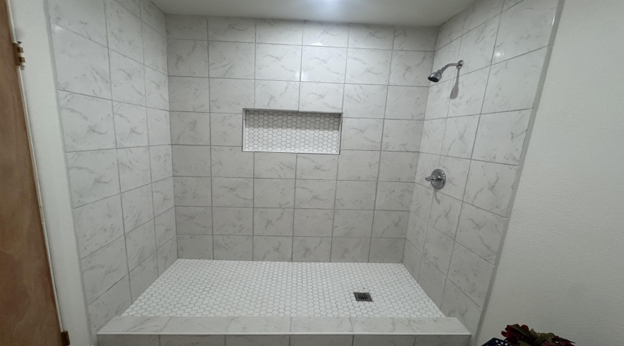 207 Victoria St, Laredo, Texas 78040, 4 Bedrooms Bedrooms, 7 Rooms Rooms,2 BathroomsBathrooms,Residential,For Sale,207 Victoria St,20264214