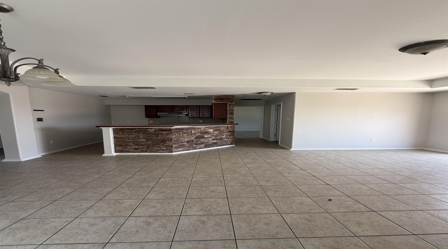 227 Girasol Ct, Laredo, Texas 78043, 3 Bedrooms Bedrooms, 5 Rooms Rooms,2 BathroomsBathrooms,Residential,For Rent,227 Girasol Ct,20264217