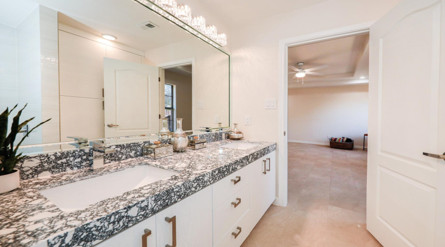 425 Cinnamon Teal Lp, LAREDO, Texas 78045, 3 Bedrooms Bedrooms, 5 Rooms Rooms,2 BathroomsBathrooms,Residential,For Rent,425 Cinnamon Teal Lp,20264218