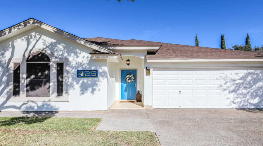 425 Cinnamon Teal Lp, LAREDO, Texas 78045, 3 Bedrooms Bedrooms, 5 Rooms Rooms,2 BathroomsBathrooms,Residential,For Rent,425 Cinnamon Teal Lp,20264218