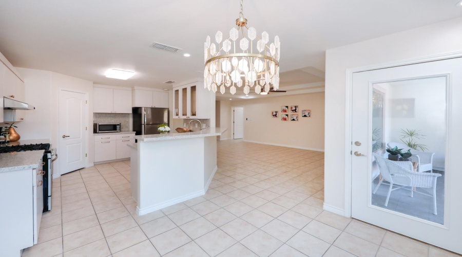 425 Cinnamon Teal Lp, LAREDO, Texas 78045, 3 Bedrooms Bedrooms, 5 Rooms Rooms,2 BathroomsBathrooms,Residential,For Rent,425 Cinnamon Teal Lp,20264218