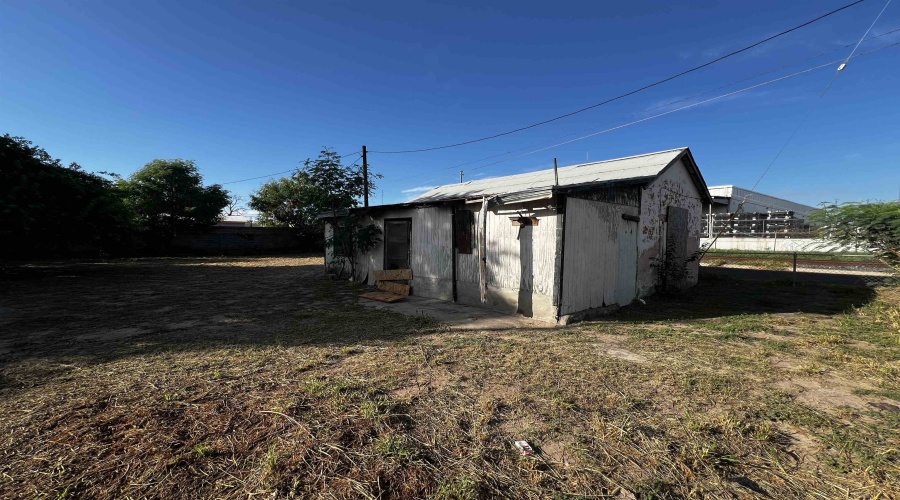 1819 Alamo St, Laredo, Texas 78040, ,Residential,For Sale,1819 Alamo St,20264219