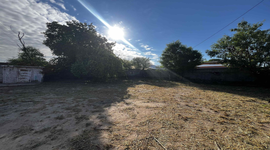 1819 Alamo St, Laredo, Texas 78040, ,Residential,For Sale,1819 Alamo St,20264219