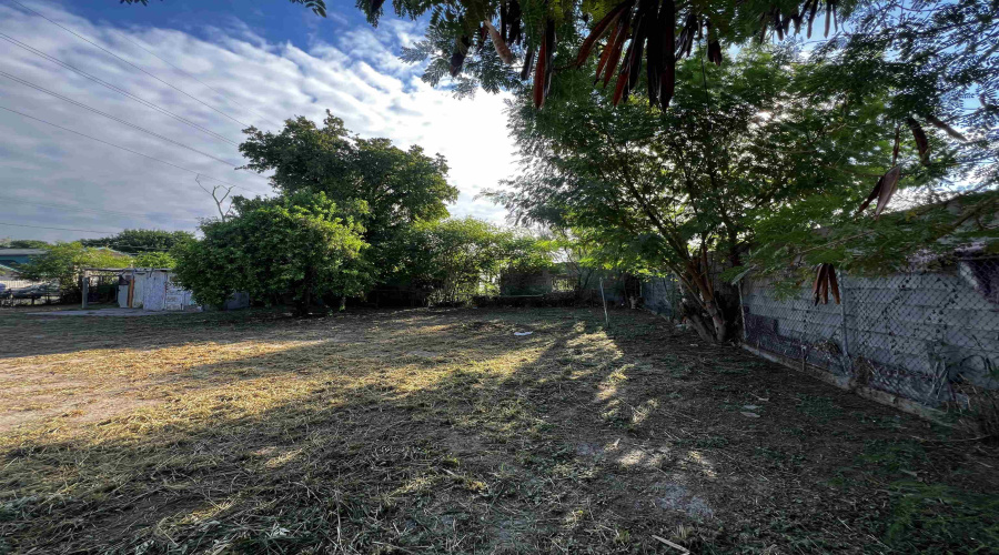 1819 Alamo St, Laredo, Texas 78040, ,Residential,For Sale,1819 Alamo St,20264219