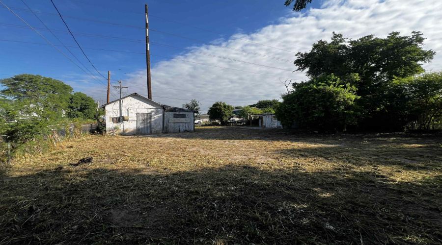 1819 Alamo St, Laredo, Texas 78040, ,Residential,For Sale,1819 Alamo St,20264219