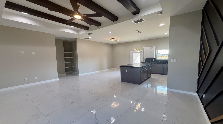 5008 Luna Grande Lp., Laredo, Texas 78046, 3 Bedrooms Bedrooms, 5 Rooms Rooms,2 BathroomsBathrooms,Residential,For Sale,5008 Luna Grande Lp.,20264220