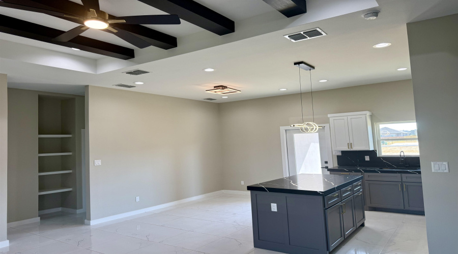 5008 Luna Grande Lp., Laredo, Texas 78046, 3 Bedrooms Bedrooms, 5 Rooms Rooms,2 BathroomsBathrooms,Residential,For Sale,5008 Luna Grande Lp.,20264220