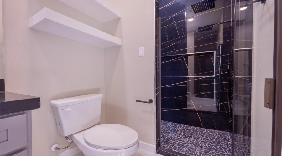 5008 Luna Grande Lp., Laredo, Texas 78046, 3 Bedrooms Bedrooms, 5 Rooms Rooms,2 BathroomsBathrooms,Residential,For Sale,5008 Luna Grande Lp.,20264220