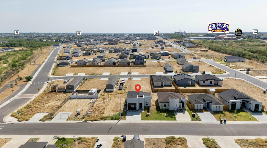 5008 Luna Grande Lp., Laredo, Texas 78046, 3 Bedrooms Bedrooms, 5 Rooms Rooms,2 BathroomsBathrooms,Residential,For Sale,5008 Luna Grande Lp.,20264220