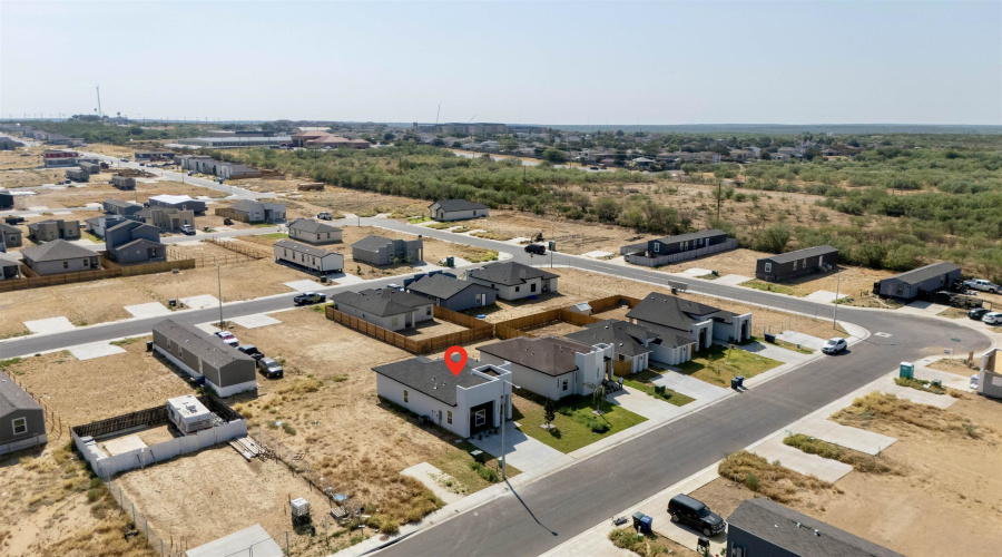 5008 Luna Grande Lp., Laredo, Texas 78046, 3 Bedrooms Bedrooms, 5 Rooms Rooms,2 BathroomsBathrooms,Residential,For Sale,5008 Luna Grande Lp.,20264220